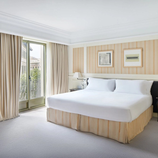 02-slider-habitacion-privilege-majestic (1)