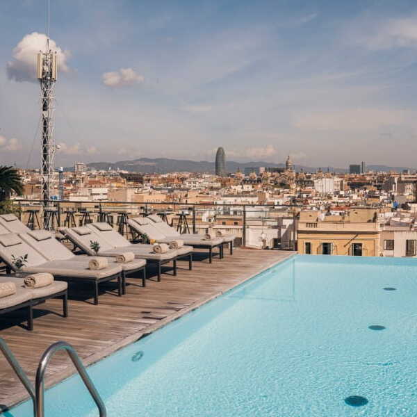 03-grand-hotel-central-barcelona-piscina (1)