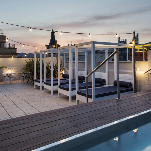 30-hotel-midmost-slider-summer-new (1)